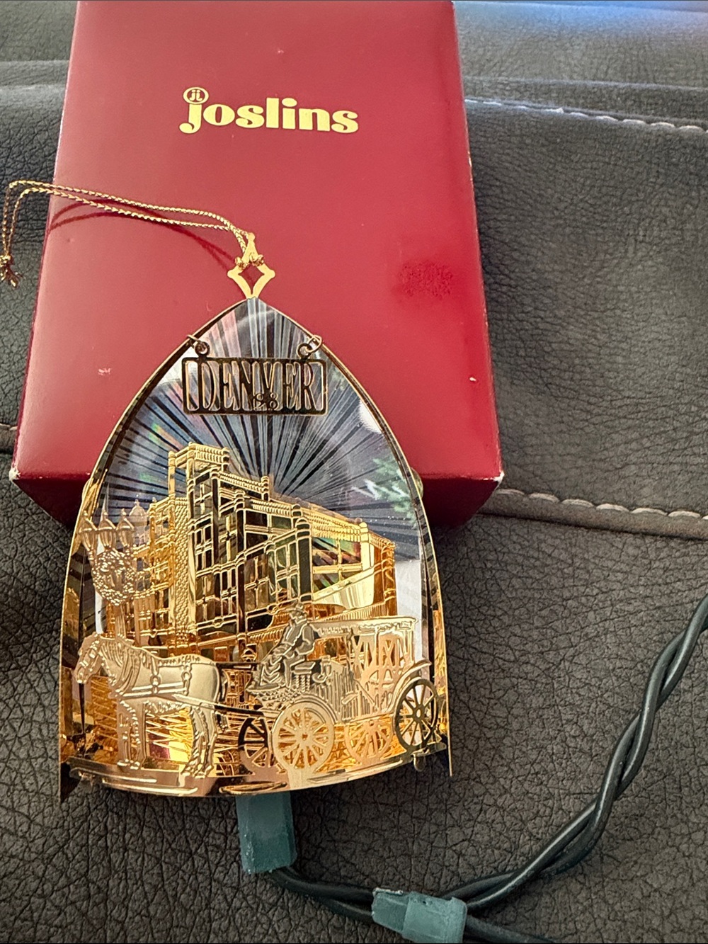 Gold Denver Holiday Ornament Light